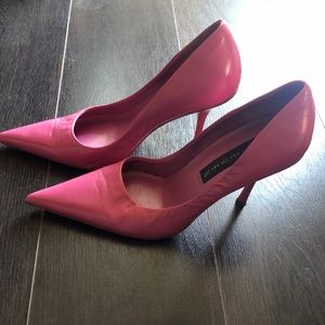 STEVEN by STEVE MADDEN Hot Pink Pumps